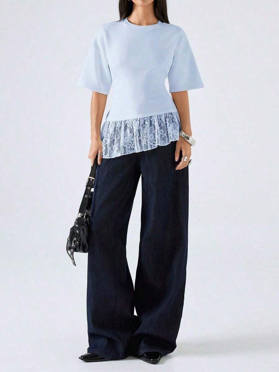 Camiseta de mujer de unicolor con cuello redondo, hombros caídos, manga corta, parche de encaje, bajo irregular con volantes - Azul - Ver 1