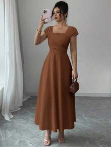 Vestido elegante de manga raglán y cuello cuadrado con detalle cruzado en el busto, de unicolor para mujeres - Cafetería - Ver 7