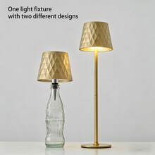 Lampe de table haute élégante à motif de diamant chaleureux LED, lampe de table rechargeable USB, avec base pointue à double usage, tête de lampe encastrable, texture métallique, ambiance de maison mode minimaliste, sensation de lumière confortable, luminosité réglable, convient pour la chambre, le salon, la table à manger, l'ambiance lumineuse du restaurant - Lampe de table haute + bouchon de bouteille - Voir 11