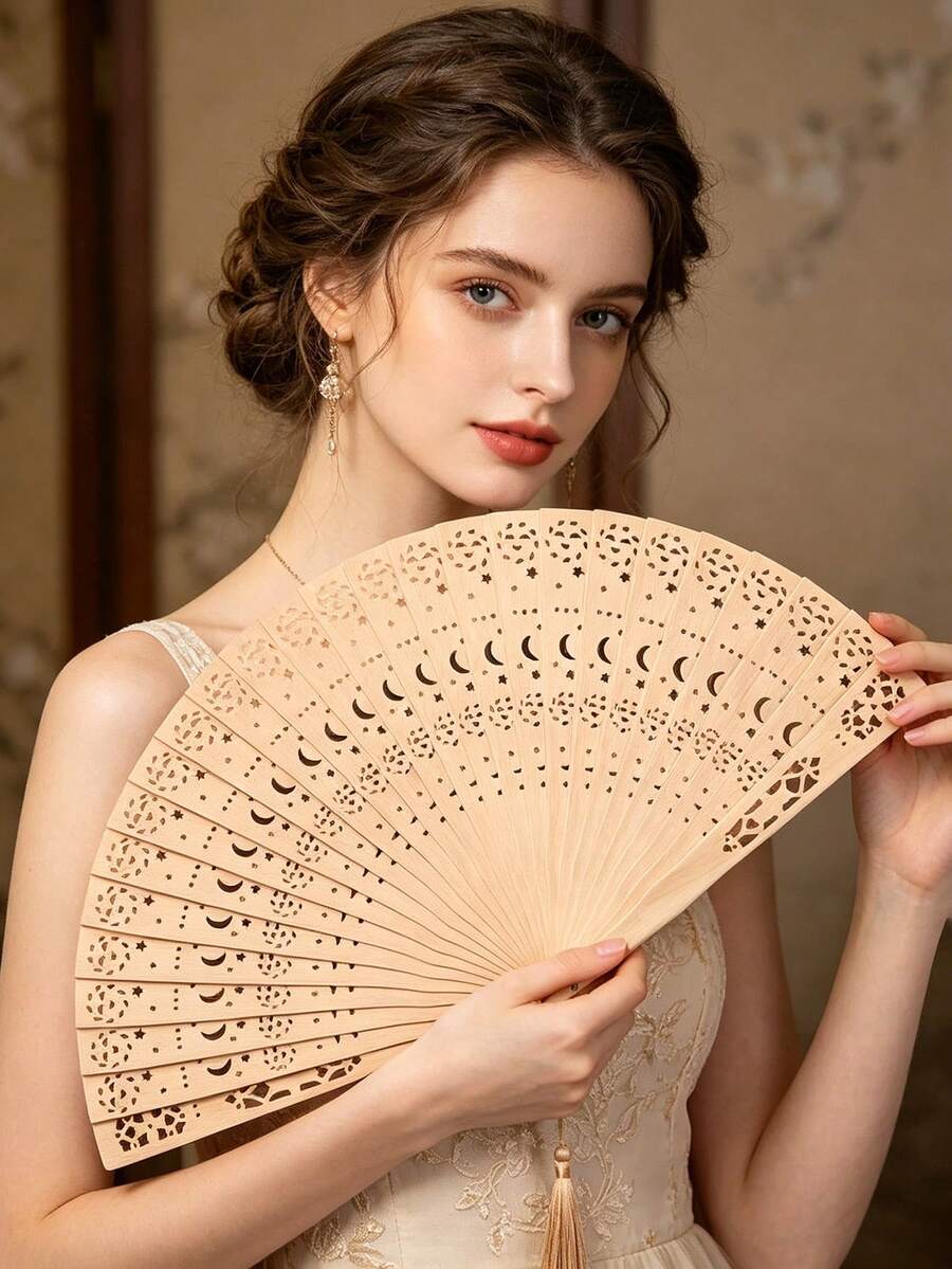 Quạt gỗ đàn hương gấp gọn, bộ quạt cổ điển khoét rỗng, quạt kèm túi đựng, họa tiết sao và trăng, cá heo, hoa hướng dương, gỗ đàn hương. Thích hợp làm quà tặng ngày lễ, quà cưới cho cô dâu, quạt làm mát mùa hè, quà tặng cho các bữa tiệc và sự kiện trường học. - Nhiều màu - Xem 1