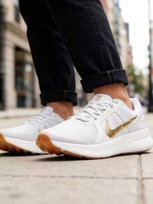 Nike Run Swift 2 運動舒適 網布織物減震防滑耐磨透氣 低筒跑步鞋 女款 白金 - 白色/白金/金屬銀 - 查看 1
