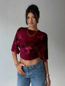 Blusa de verano para mujer con diseño de manga murciélago, cuello redondo, fruncido y estampado floral de tinte de agua en tonos cálidos, ideal para playa/vacaciones, un look casual, minimalista y elegante - Burdeos - Ver 6