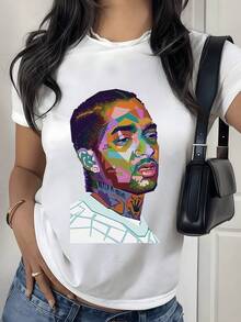 Retrato colorido con trazos geométricos que refleja energía urbana modernidad y autoexpresión artística con matices vibrantes que transmiten fuerza y confianza camiseta de mujer casual cómoda y moderna - Blanco - Ver 8