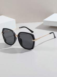 1pc Women's Square Fashion Sunglasses, UV Protection, Gradient Lens, Black Metal Frame With Rhinestone Embellished Temples, Retro Style Suitable For Summer, Beach, Travel, Outfit, Vacation - Black - View 6