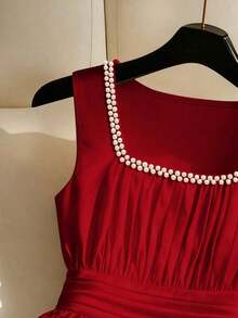 Blusa ajustada sin mangas con cuello y detalles de perlas falsas para mujer - Rojo - Ver 4