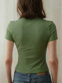 Camiseta de mujer de verano nueva, simple y casual, de corte ceñido y cuello redondo.Versátil y cómoda para el uso diario y las vacaciones. - Verde Oliva - Ver 4