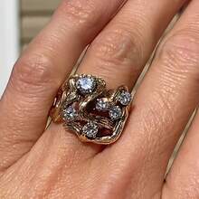 Women's Fashion Creative 18K Gold Plated Asymmetrical Line Zirconia Stone Ring - Gold - View 2
