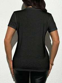 Top mujerMinimalist Casual Shirt Camiseta ajustada con texto de lentejuelas  para mujer, camiseta gráfica casual de Año Nuevo para mujeresTendencia 2026 - Negro - Ver 3