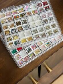1個 48格透明壓克力美甲配件收納盒，分格迷你整理盒，適用於美甲水鑽、彩色珠子、金屬飾品分類，日式精緻透明收納，美甲沙龍 / 家用DIY美甲 / 小飾品通用便攜盒 - 彩色 - 查看 10