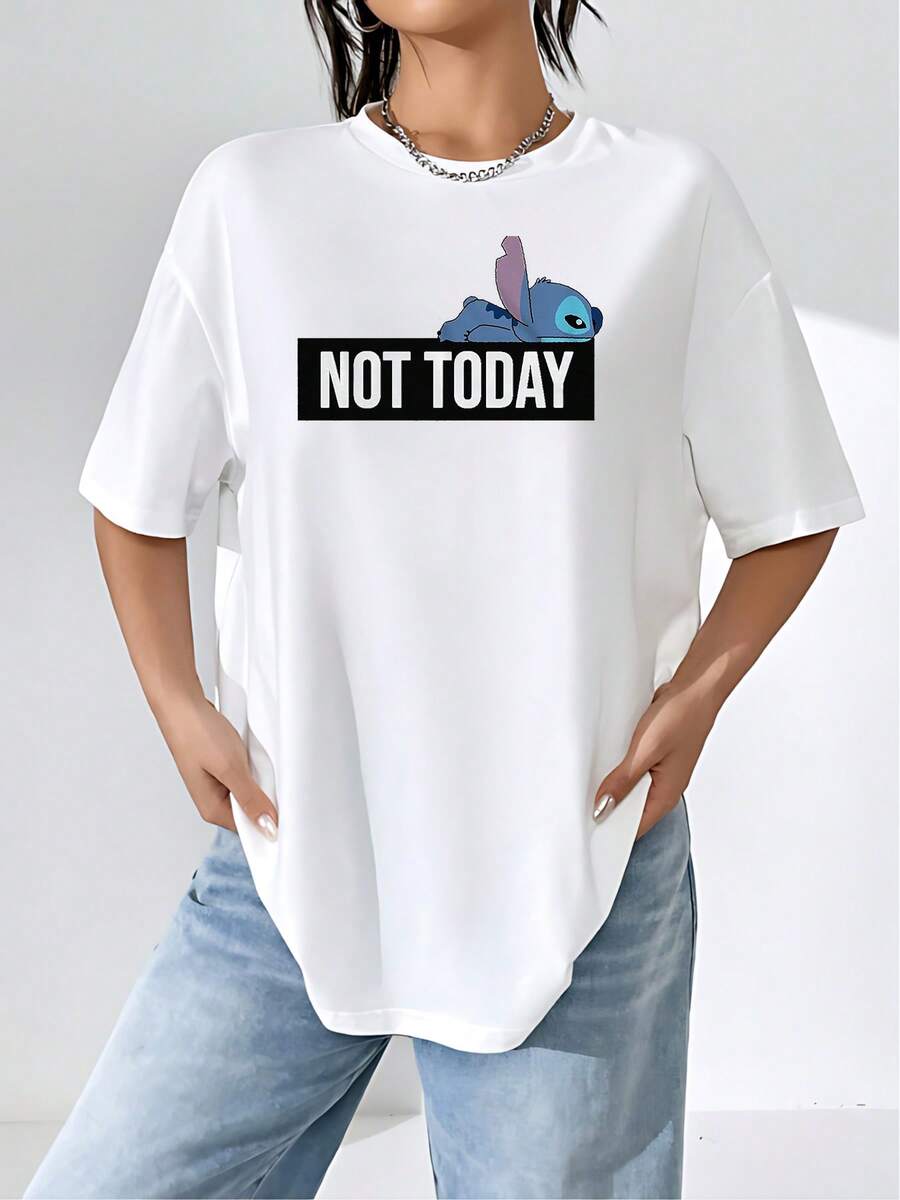 Gráficos coloridos que muestran seis villanos carismáticos con expresiones divertidas simbolizando rebeldía y humor relajado camiseta de mujer casual cómoda para uso diario - Blanco - Ver 1