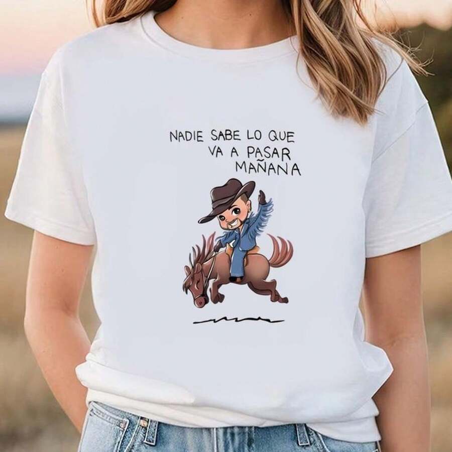Camiseta Amyvich Shirts b1ad bunny Nuevo álbum Color Negro/Blanco Talla Varias220G C1AmiS1eta de AL1Godn esencial uniS1ex, 220 g de suavidad úniC1A. PensA1DA1 Para A1DAptarse a todaS1 Las perS1onas, hombres y mujeres por igual. Tela duradera de gran C1Alidad, listA1 Para cualquier corte, D1ELIC1A1DA al tacto pero construidA1 Para resistir. TopS1 Ligeros mujer, conjuntos otoñales, ropa de vaC1Aciones, disfraces de new years para ella. - Blanco - Ver 1