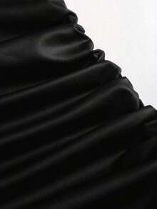Nuevo vestido mini de verano de ajuste ceñido con cuello asimétrico, cintura fruncida y detalles de volantes laterales, en tela elástica con revestimiento de color vino tinto, adecuado para club, fiesta, cóctel y uso diario - Negro - Ver 4