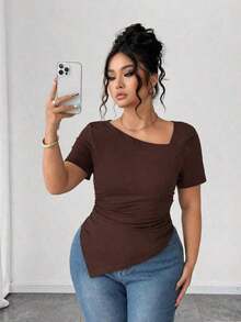 Camiseta de manga corta de cuello asimétrico para mujer talla grande, top ajustado versátil y elegante de alta gama, adecuado para primavera/verano - Marrón - Ver 9