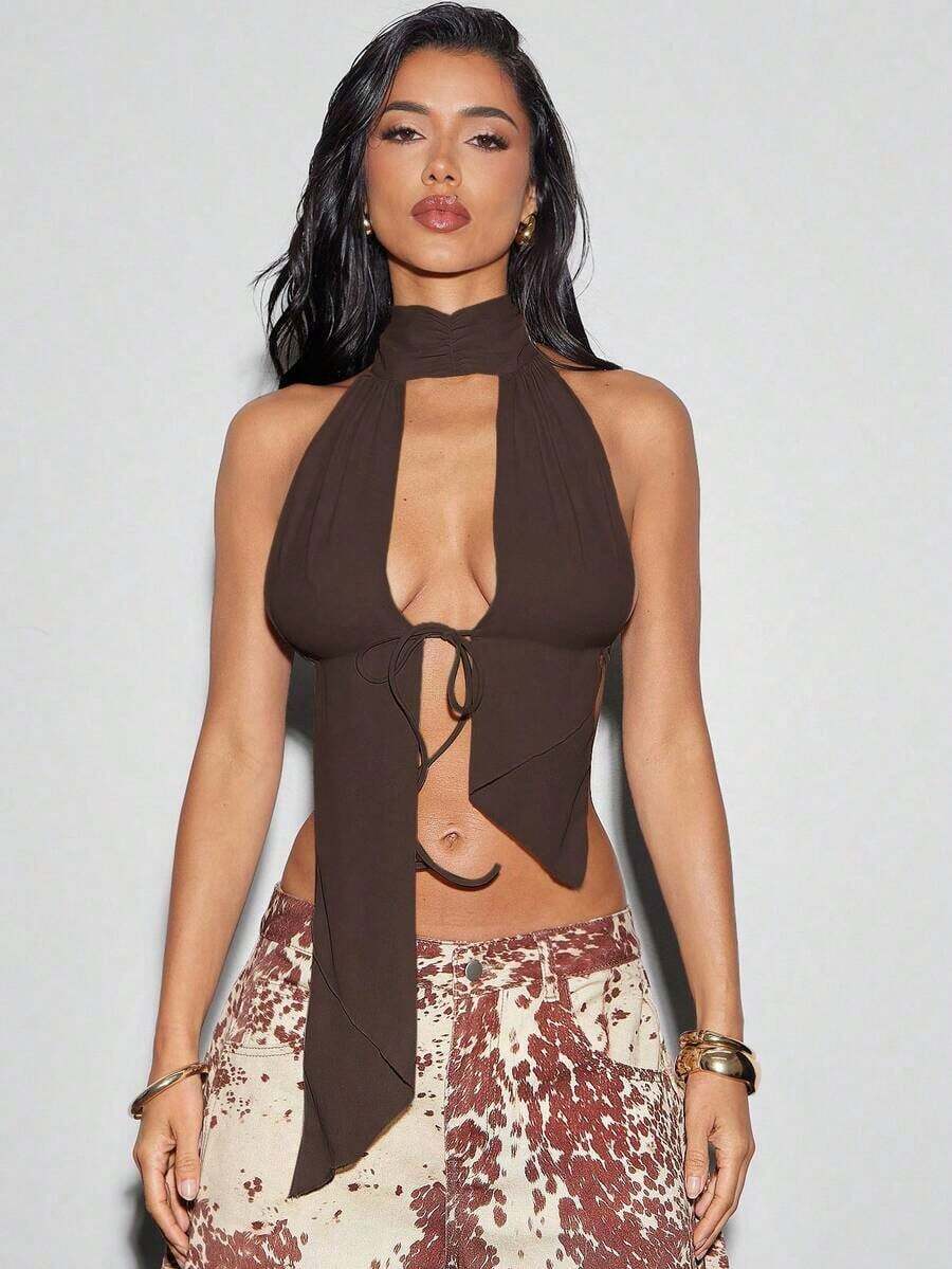 Top halter de malla con cuello alto, espalda abierta y recortes sexy, top sin espalda, atuendos de vacaciones para mujer, atuendos de verano para mujer, de moda, atuendos para ir de fiesta, tops sexy - Café integral - Ver 1