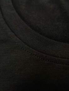 Elegante Camiseta para Uso Diario: Mantente fiel a tu género, la abuela te quiere. Camiseta casual de mujer con estampado, cuello redondo y manga corta, camiseta elegante y a la moda. - Negro - Ver 4