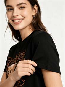 Tops para mujerChaleco holgado de manga corta para mujer con estampados de cabezas de dibujos animados y grafitis, con la frase Persona amable.Una Chaqueta informal adecuada para el estilo urbano de verano, ropa casual deportiva y uso diario. - Negro - Ver 7
