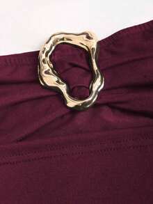 Vestido corto ceñido y sin tirantes para mujer con hebilla metálica - Rosa Roja - Ver 5