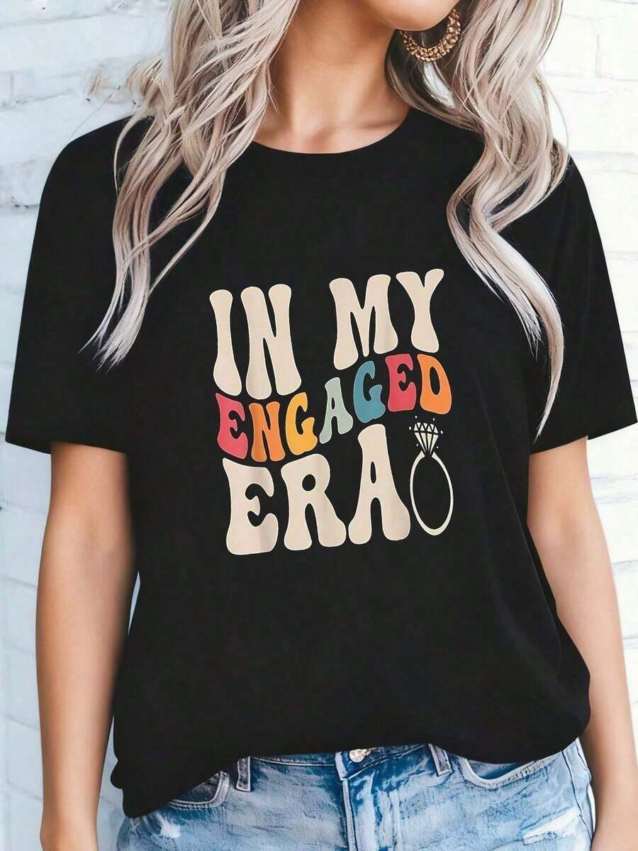 Women's Casual Short-Sleeve T-Shirt With Round Neck, "IN MY ENGAGED ERA" Letter Print, Color Block Design, Polyester Knit Fabric, All-Season Short-Sleeve Top, Casual Wear, And Stylish Top. - 黑色 2 - 查看 1