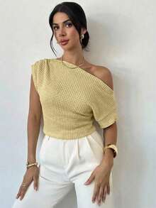 Camiseta de mujer con cuello asimétrico texturizado y mangas tipo murciélago, blusa de tela perforada, adecuada para primavera y verano, para ir al trabajo, elegante, casual, diaria, ocasiones de trabajo.Blusa de mujer de color amarillo claro.Ca - Amarillo - Ver 5
