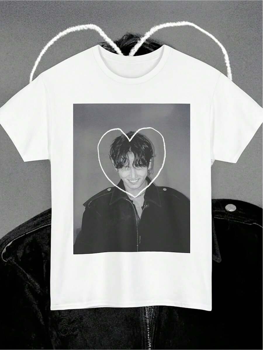 CamisetadecuelloDiseño de cuello redondo casual, estampado de anime, camiseta con silueta de corazón en blanco y negro, estilo deportivo 3D de gran tamaño, estilo J-Jungkook, estética , cuello redondo, corte casual, adecuada para todas las estaciones, camisetas. conmemorativas,ropaparaniñas,SanValentín,productosdeanimejaponés,conjuntosparapadresehijos,SanValentín,hombres,camisetasgráficos,mujeres,camisetasgráficos, - Blanco - Ver 1