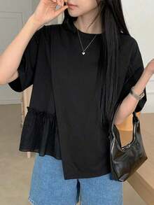 Camiseta casual de mujer para el verano con cuello redondo, manga corta, ajuste holgado y dobladillo con volantes y un solo unicolor - Negro - Ver 9