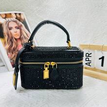 BV Bottega Bang Bang Bolso de mujer tejido a mano de cuero genuinodebolso de manotipocuboconpatróntejidoparamujer,bolsodemarca,elegantebolsodemanoparaseñorabolsaderegaloexquisita,bolsodebolso de manodelujoparamujer,bolsocruzadodemodaparamujer,adecuadoparachicas,estudiantesnivel universitariodamasdeoficina,madresdemedianaedadparausodiario,comprasoficina,clase,reuniones,citas,actividadesalairelibretambiénunregaloidealparaBolsa de mujerdealmuerzoestiloJWconpatróndeimitacióndecocodrilo,nuevomodelo2026,tejidaamanoconbrillantespedrería,bolsocruzadomodernoyVersátil. - Diamante negro - Ver 13