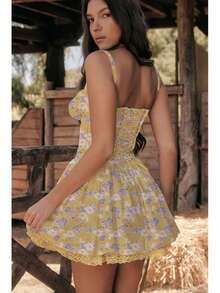 Women's Short Dress With Lace Straps And Fitted Design - 黃色 - 查看 5