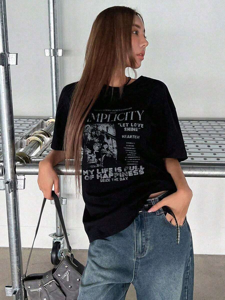 Camiseta negra casual transpirable para mujer con estampado gráfico, cuello redondo, hombros caídos, manga corta, tejido de punto, longitud regular, ropa de calle de verano, top deportivo mujer. - Negro - Ver 1