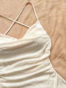 Vestido mini de mujer para vacaciones con tirantes finos, escote pronunciado, espalda descubierta, lazo, bajo estilo sirena, estilo romántico, vestido mini para pausas de té, caminatas al aire libre, citas, atuendo de playa, malla, joven y feme - Beis - Ver 5