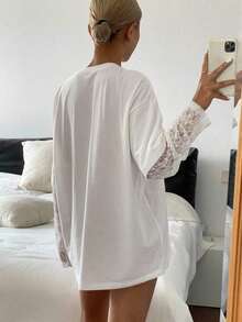 Loose And Casual Summer T-Shirt With Letter Print And Contrasting Lace, Oversized Graphic T-Shirt With Floral Print - Vintage Street Style Unisex Loose Cotton Short Sleeve Crew Neck T-Shirt. Blouses For Women. Casual Blouses For Ladies. - 白色的 - 查看 3