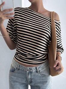 Blusa holgada y casual de mujer con rayas y parches, cuello oblicuo y manga corta, elegante estilo callejero para primavera, verano y otoño - Blanco y Negro - Ver 9