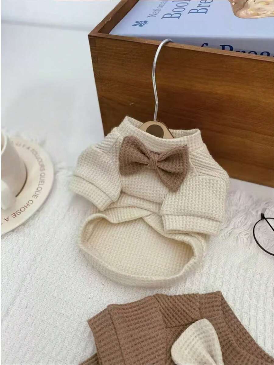 Áo mùa thu bằng vải cotton waffle cho chó nhỏ, áo nỉ cotton có nơ cho mèo cưng giống Pomeranian, Schnauzer, Yorkshire Terrier. - Màu be - Xem 1