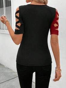 Camiseta Para Mujer Con Cuello Redondo Y Recortes En Contraste De Color - Burdeos - Ver 2