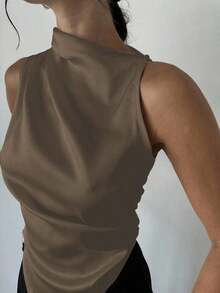 Camisa de satén con cuello plisado, sin mangas, elegante y sencilla, con dobladillo entallado, para oficina, en color beige - Marrón Mocha - Ver 3