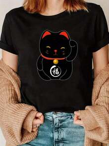 Camiseta de Mujer con Estampado de Gato de la Suerte Maneki-Neko - Diseño de Amuleto de la Suerte, Rosa y Negro, Cuello Redondo Casual, Apta para Todas las Temporadas, Ideal para Atuendos Casuales y Fanáticos de la Cultura (Lavable a Máquina) 100% Algodón - Negro - Ver 6