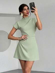 Vestido mini de línea A con fruncido de unicolor, adecuado para el uso diario en verano - Verde - Ver 8