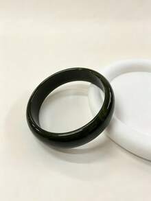 Bộ 6 vòng tay nhựa tối giản nhiều màu sắc mùa hè, thích hợp cho nữ đeo nhiều lớp. Có cả kiểu dáng mảnh và rộng, với các màu hổ phách, hồng tươi, xanh hồ và be vỏ sò. Lý tưởng cho đi làm hàng ngày, trang phục thường ngày, kỳ nghỉ, tiệc tùng và làm quà tặng. - Nhiều màu - Xem 14