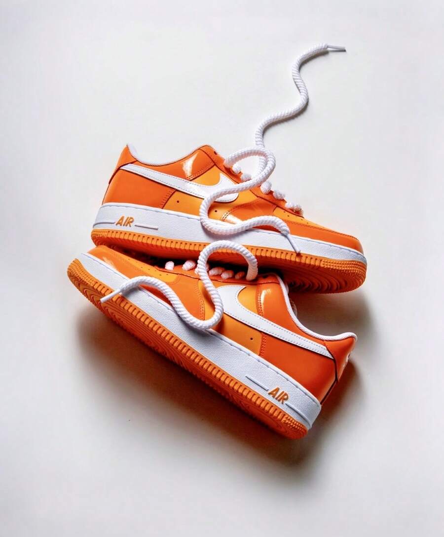 Nike Air Force 1 '07 LV8 Edge Men's Casual Sneakers Safety Orange/White HV9405-800 | Court-To-Street Style, Iconic Silhouette - 橘色 - 查看 1