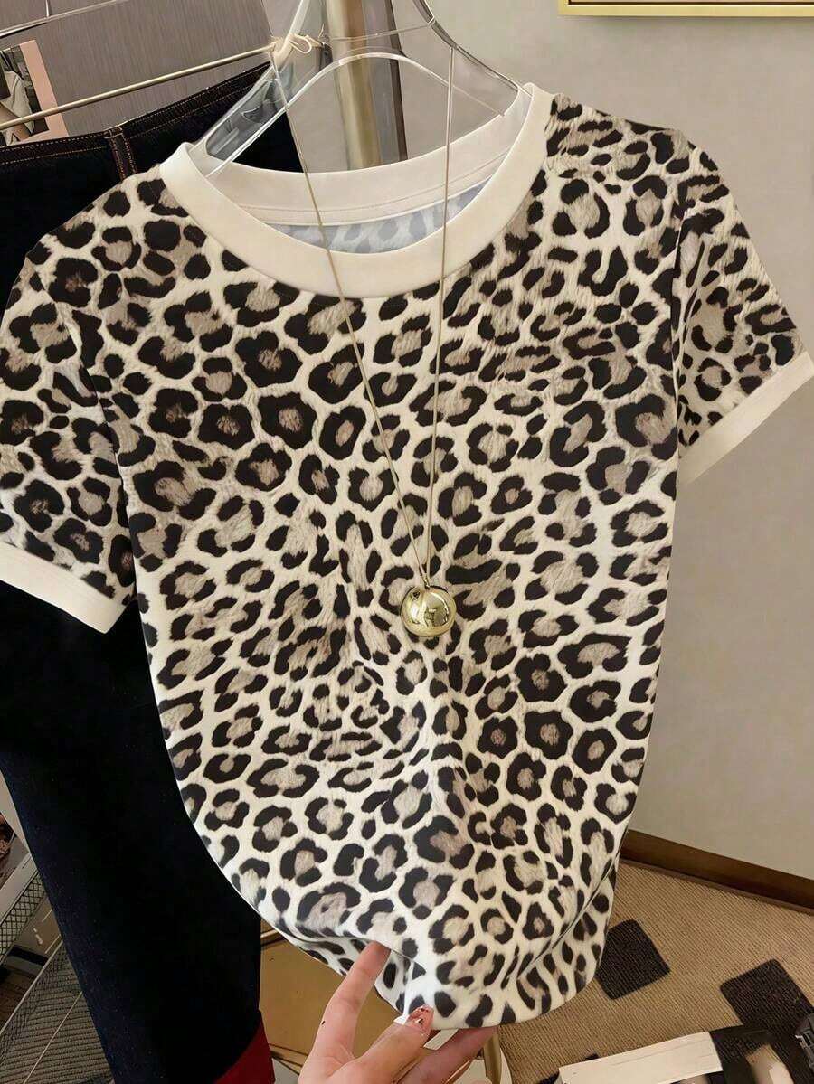 Camiseta casual de mujer de cuello redondo con estampado de leopardo clásico y contraste de color, diseño de estampado de leopardo vintage y contraste de color albaricoque, adecuado para el verano, moda, camiseta de moda, camiseta hermosa, regalo para hermanos, regalo para hermanas, regalo para mamá, regalo del Día de la Madre, top casual pero de moda - Caqui - Ver 1