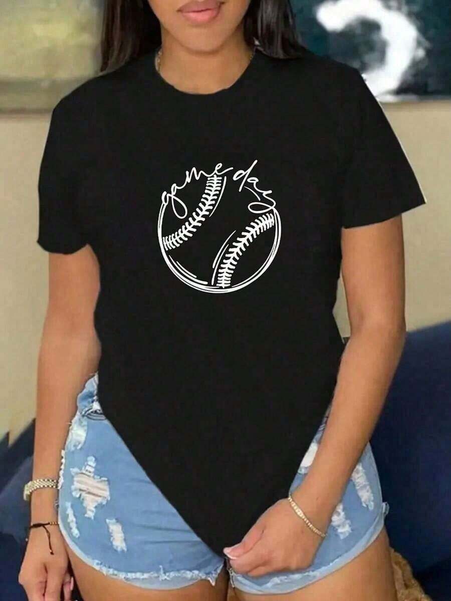 Women's Modern 'Game Day' Baseball T-Shirt With A Unique Graphic Design, Black, Ideal For Casual Days Or Sporting Events, Available In Sizes S, M, L. A Sporty And Stylish T-Shirt Perfect For Baseball Fans. Made From 100% Cotton. - 黑色 - 查看 1