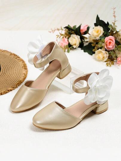 Giày trẻ em mùa hè mới dễ thương, bóng bẩy, màu trơn, sandal cao gót phong cách bohemian thanh lịch cho bé gái, đế cao su dày chống trơn trượt, giày cao gót xinh xắn cho bé gái dự tiệc, dạ hội, giày múa ba lê. Thích hợp cho bé gái lớn đi biển hàng ngày, sandal cao gót cần thiết cho kỳ nghỉ.
