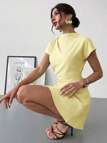 Vestido mini de línea A con fruncido de unicolor, adecuado para el uso diario en verano - Amarillo claro - Ver 6