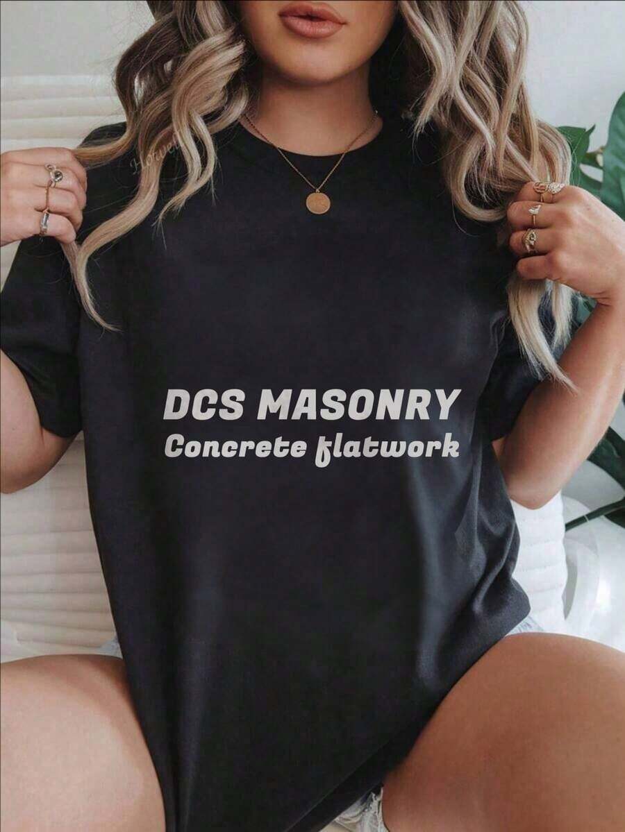 Camiseta Casual de Manga Corta para Mujer Estilo Vintage - Dcs Masonry Concrete Flatwork, Cuello Redondo, Top de Verano, Lavable a Máquina, Camisetas para Damas, Ropa Casual, Estilo Moderno, Ajuste Cómodo
BlackFashion - Negro - Ver 1