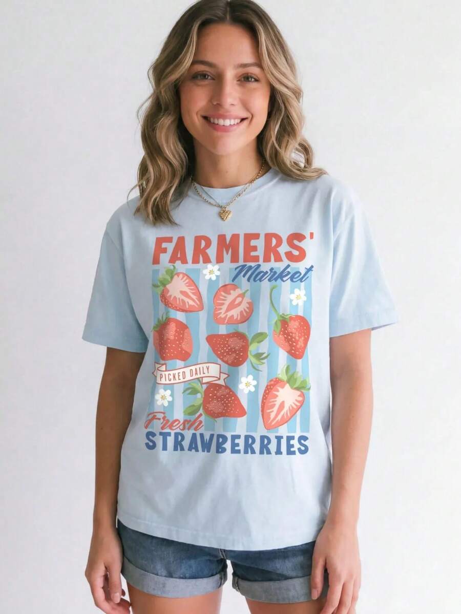 Farmers Market Strawberry Shirt, Vintage Fruit Tee, Fresh Strawberries Graphic T Shirt, Summer Foodie Top . Camiseta informal de moda con estampado creativo para mujer, de manga corta y cuello redondo, para primavera y verano T-Shirt Women Festive Celebration Shirt Party Wear Top - Multicolor - Ver 1
