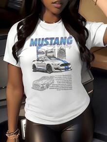 Automovil deportivo poderoso que simboliza velocidad libertad adrenalina y elegancia con autos icónicos de alto rendimiento y líneas dinámicas camiseta de mujer urbana casual cómoda para amantes de la potencia y la aventura - Blanco - Ver 1