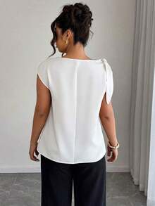 Camisa sin mangas de lino y algodón en beige con lazos en los hombros: informal para vacaciones, elegante para usar en la calle, adecuada para la oficina - Blusa talla grande para primavera y verano - Blanco - Ver 2