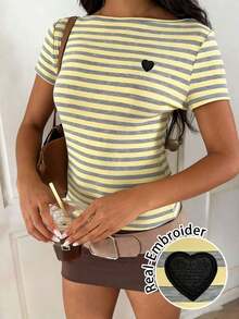 Camiseta de manga corta casual minimalista y sexy con hombros descubiertos a rayas rosa y gris, adecuada para primavera/verano.Las rayas rosa y gris te hacen ver talla grande blanca de piel. - Amarillo 2 - Ver 8