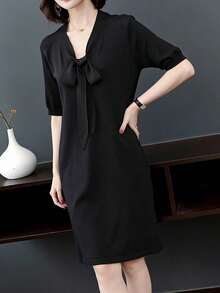 Vestido corto de mujer Nuevo vestido de verano de manga corta con escote en V, de moda para mujer, suelto y que estiliza, de longitud media en estilo A - Negro - Ver 4