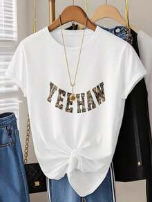 Women's Short-Sleeved Cotton T-Shirt, Available In Black And White, Breathable, Loose Fit, Round Neck, Yeehaw Camouflage Pattern Print Design, Oversized Graphic Tees, Exquisite Design, Casual And Fashionable Style, Summer T-Shirts, Suitable For Casual Daily Wear, Home Workouts, Outdoor Activities, Beach Vacations, Ideal For Gifting Women's Clothing, 100% Cotton. - 白色 - 查看 2