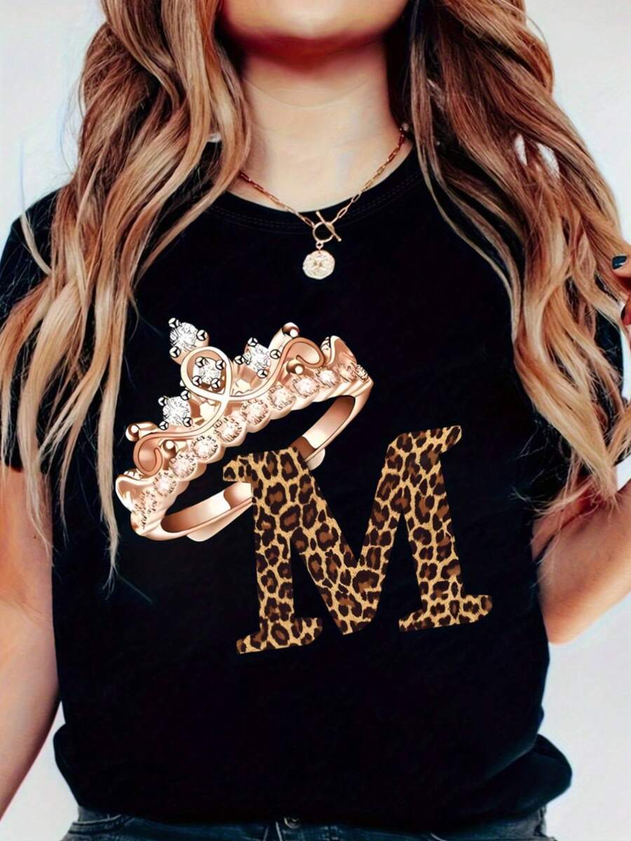 Mujer002 Camiseta de Mujer Casual Versátil Cómodo y Elegante Camisa de diseño único con corona adornada de diamantes y letra "M" de estampa leopardo para mujeres que resalta tu estilo - Negro - Ver 1